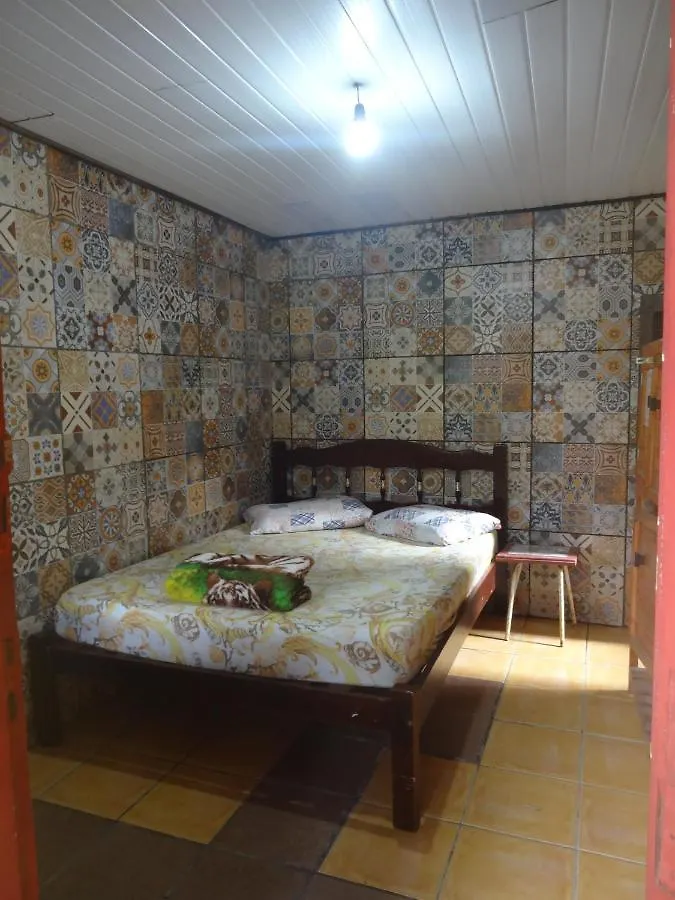 Casamarela Hostel Barra de Ibiraquera 0*,  Brazil